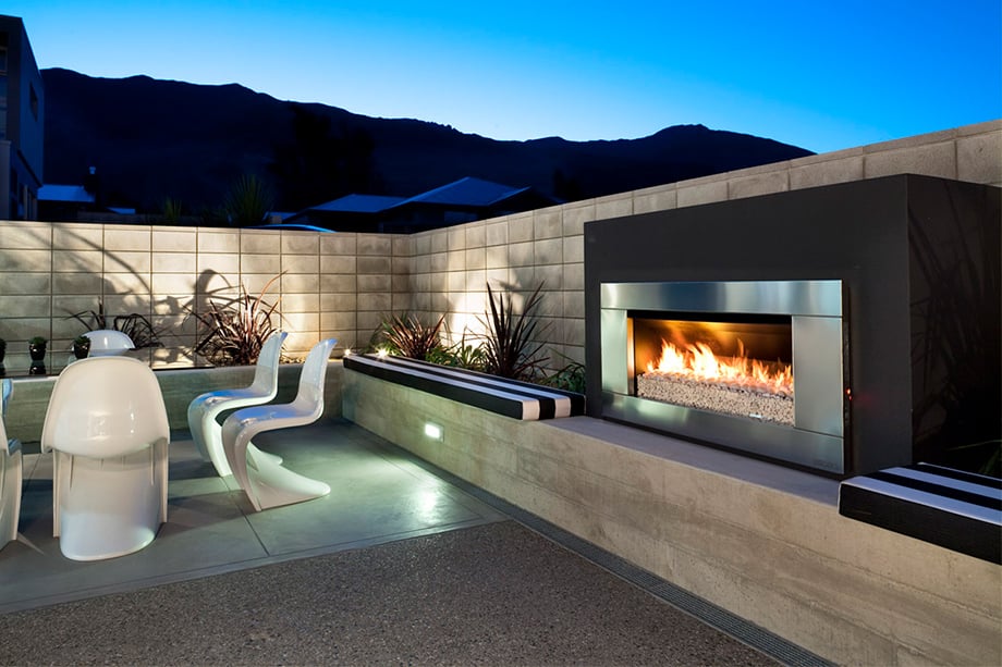 Which Outdoor Fireplace is for you? Ferro EF5000 SS WhtCoals 21 lo res