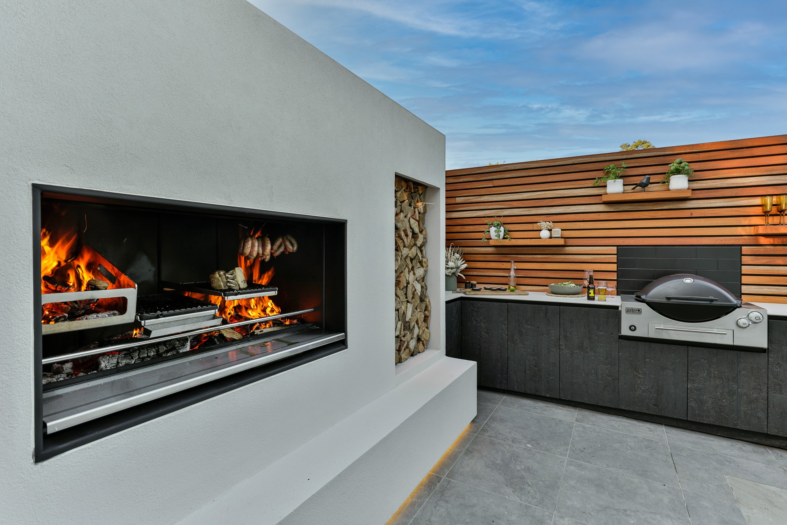 Escea's EK Outdoor Kitchen Fireplace
