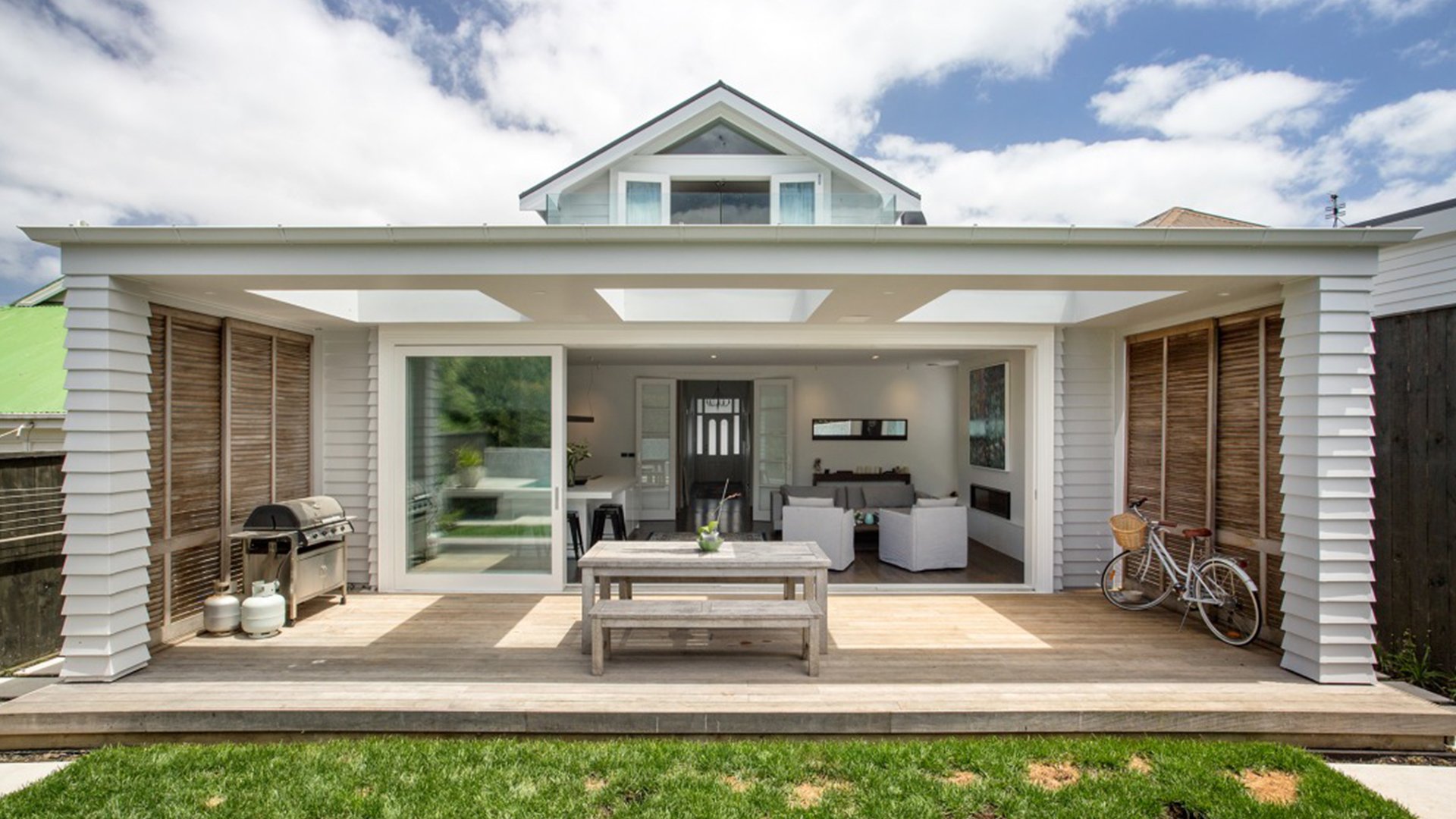 Modern Extension to Heritage Villa