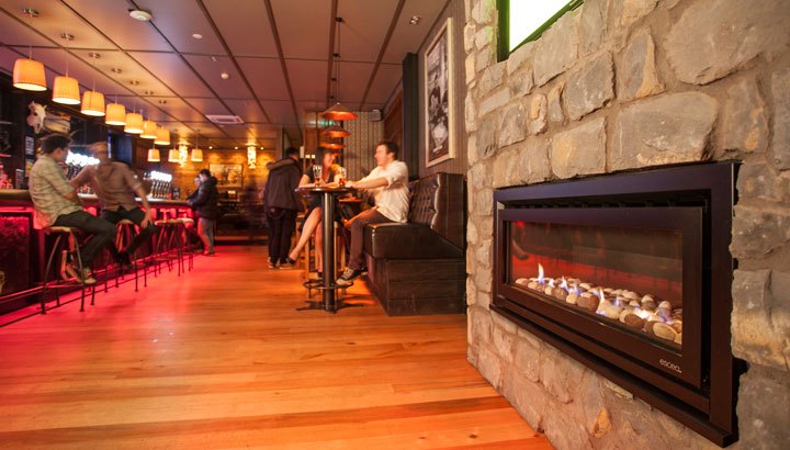 Lone Star restaurant features four Escea fireplaces